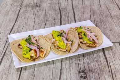 Taco de Pollo 1 pza