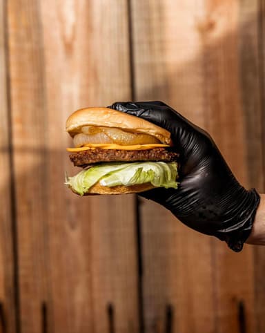 Hamburguesa de Res con Papas