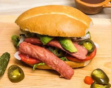 Torta de Salchicha Clásica