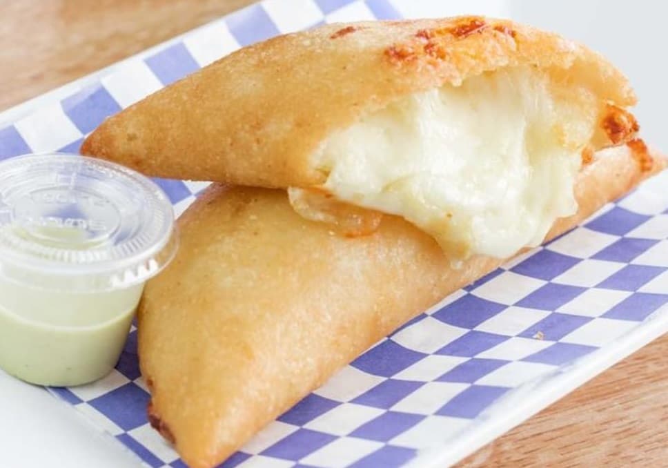 Empanada Relleno de Queso