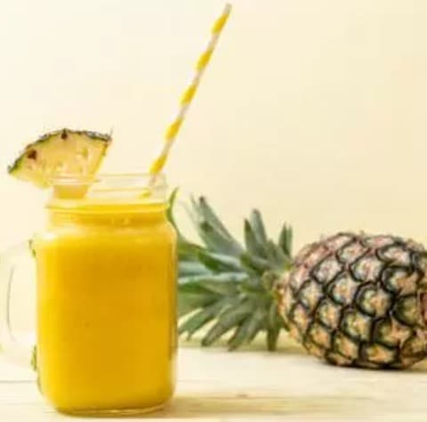 Bebida Natural de Piña