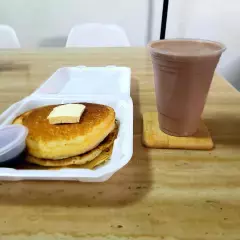 Combo Hotcakes Sencillos + Batido Sandy