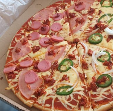 Combo Pizza Carnes y Embutidos Grande