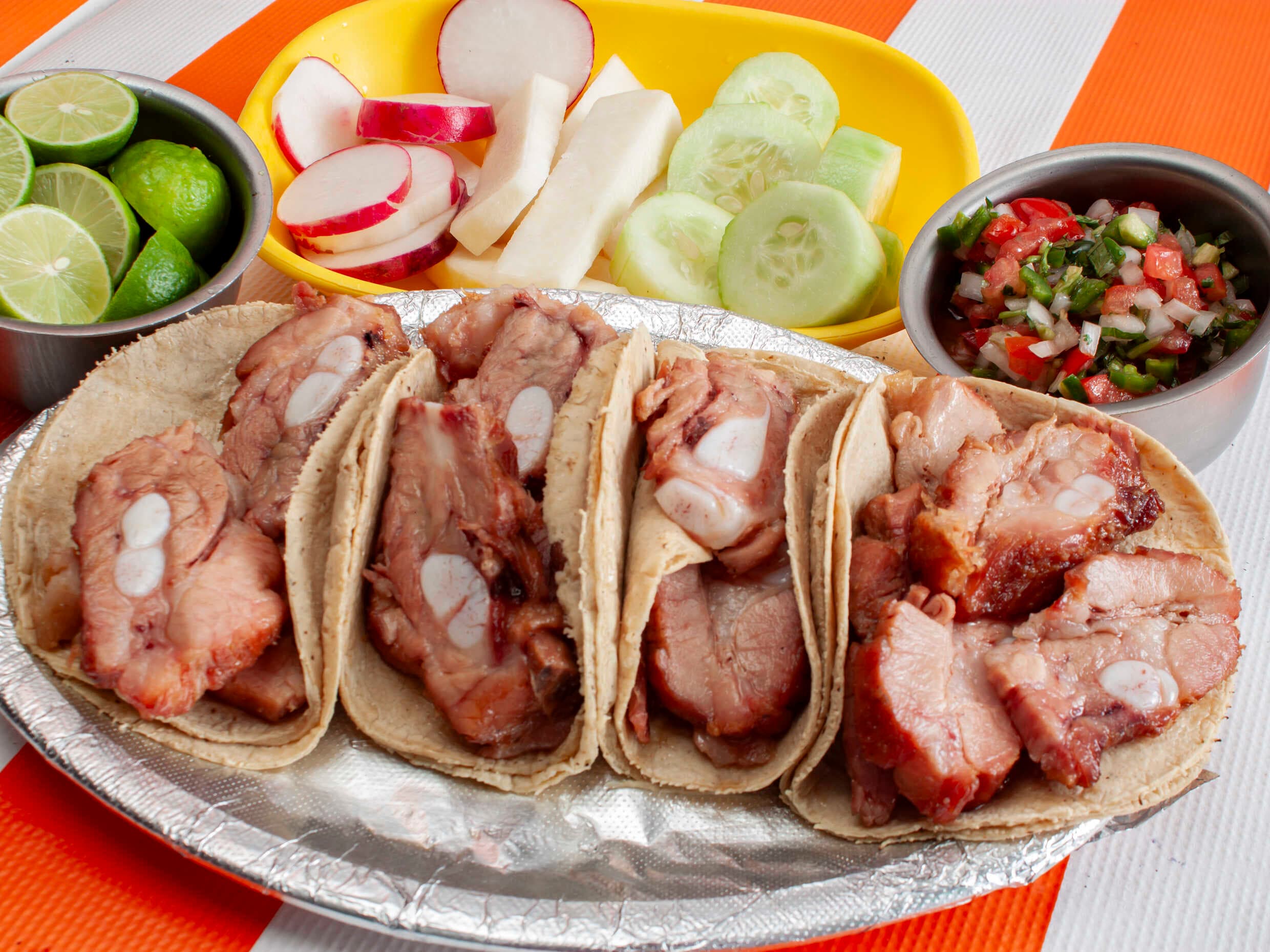 Combo Individual SUPER PRECIO 3 Tacos + 1 Refresco