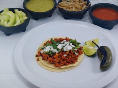 Taco de Adobada Estilo Tecate de Maíz