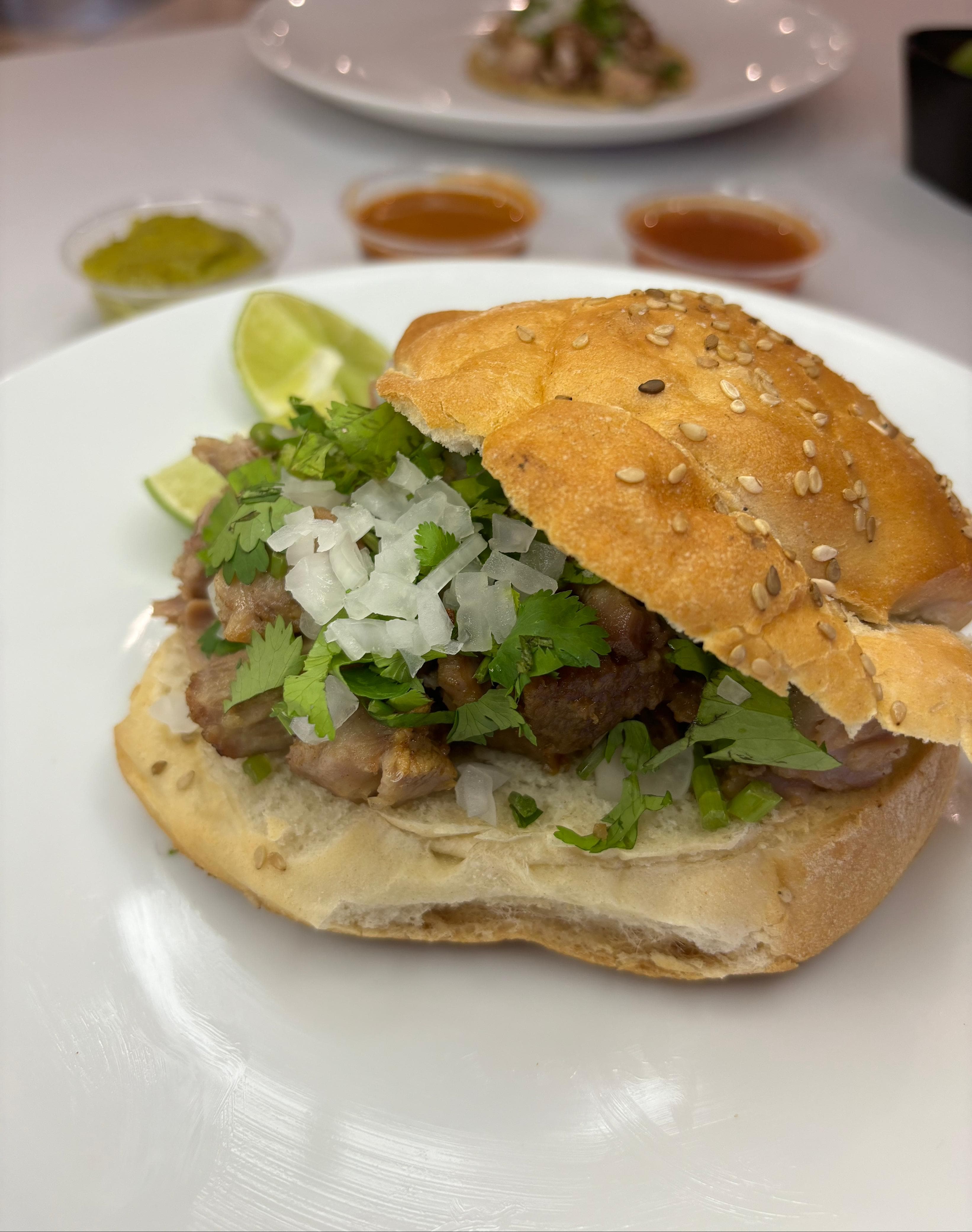 PROMO 🎃 Cemita de Carnitas