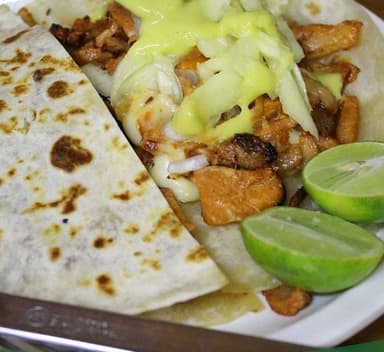 Taco de Pastor (Tortilla de Harina)