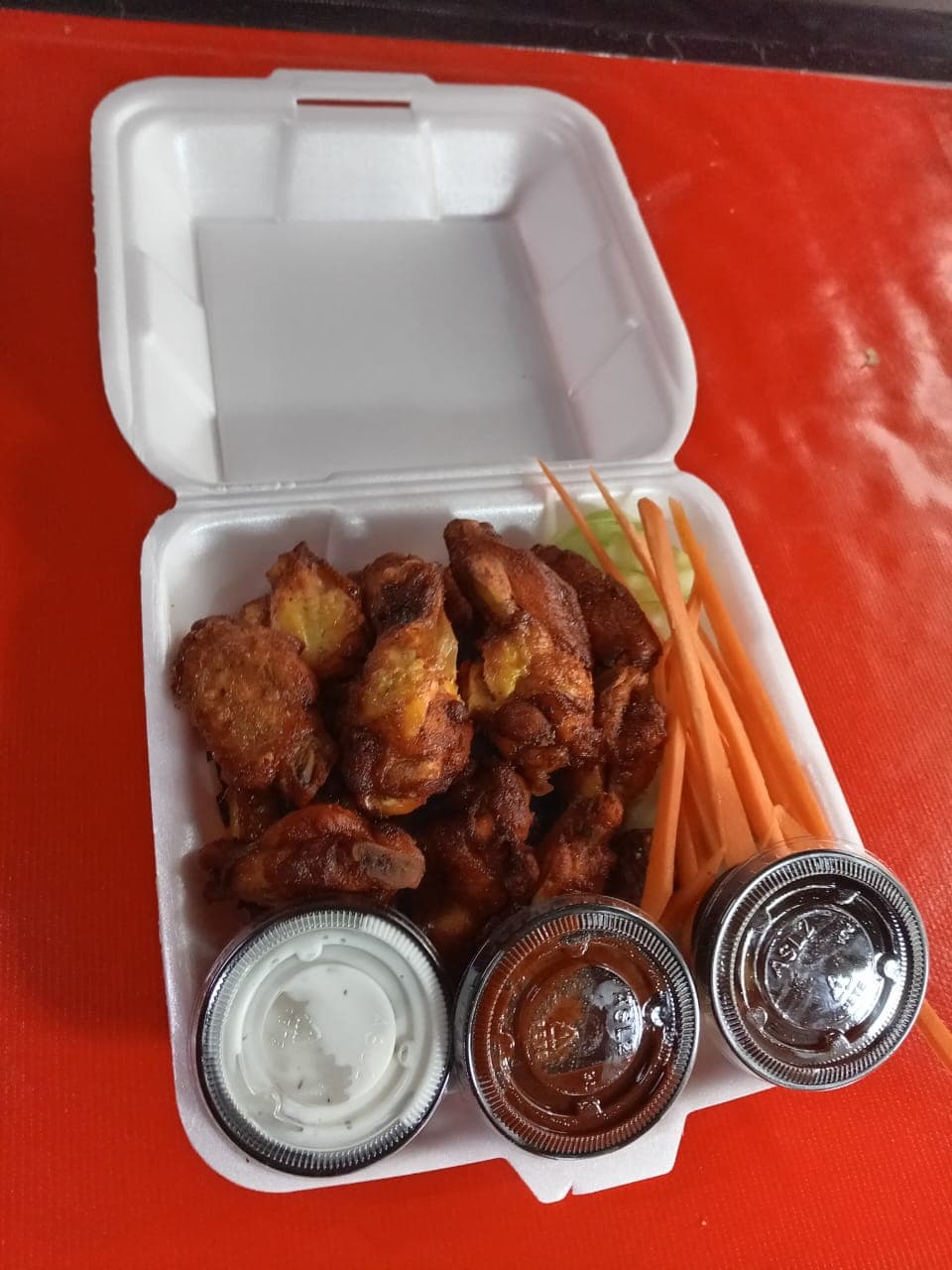 Promo 🤑 Alitas 30 Piezas + Papas ala Francesa