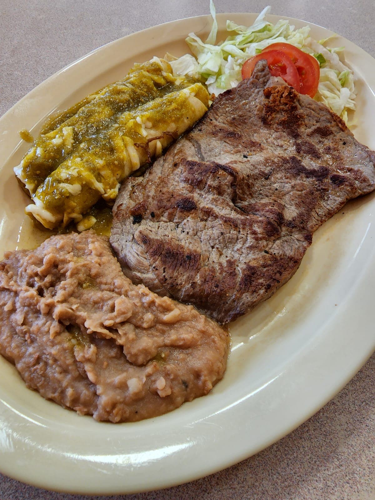 Enchiladas Verdes con Bistec