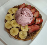 Waffle con Nutella, Fresa y Banano