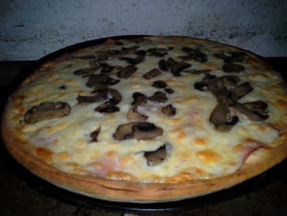 Pizza Americana (Chica 20 cm)