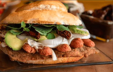 Cemita caprichosa