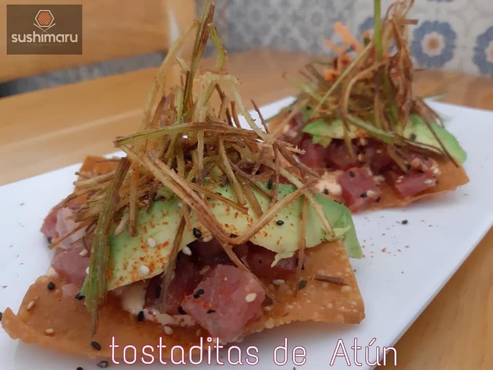 Tostadas de Atún (2 Piezas)