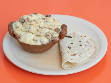 Queso con Costilla