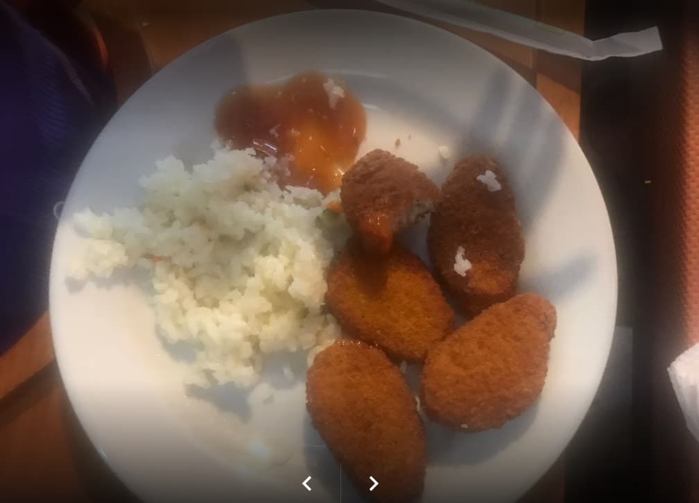 Nuggets con Papas o Arroz