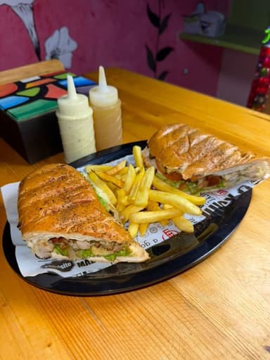 Sándwich Clásico
