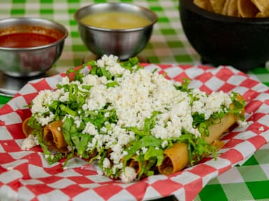 Tacos Dorados 6 Piezas