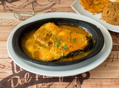 Bagre en salsa de la casa