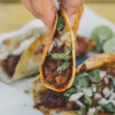 Tacos de Adobada