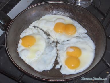Huevos Estrellados