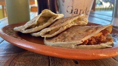 Gordita de Carne Deshebrada