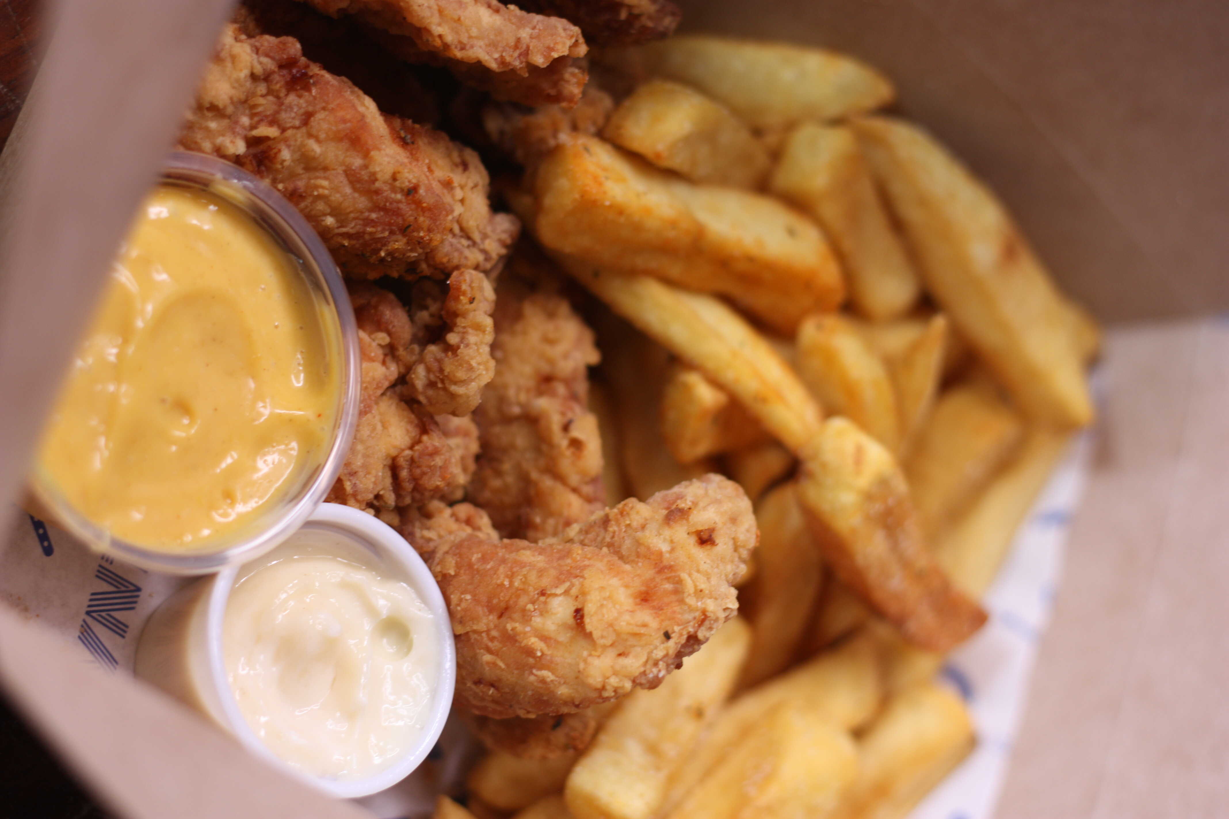 Strips de Pollo + Coca 355Ml