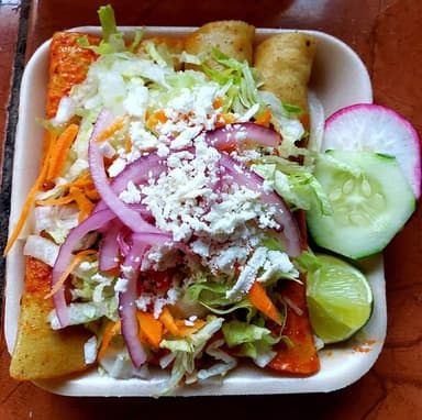 Orden de enchiladas de pollo 4pzas.