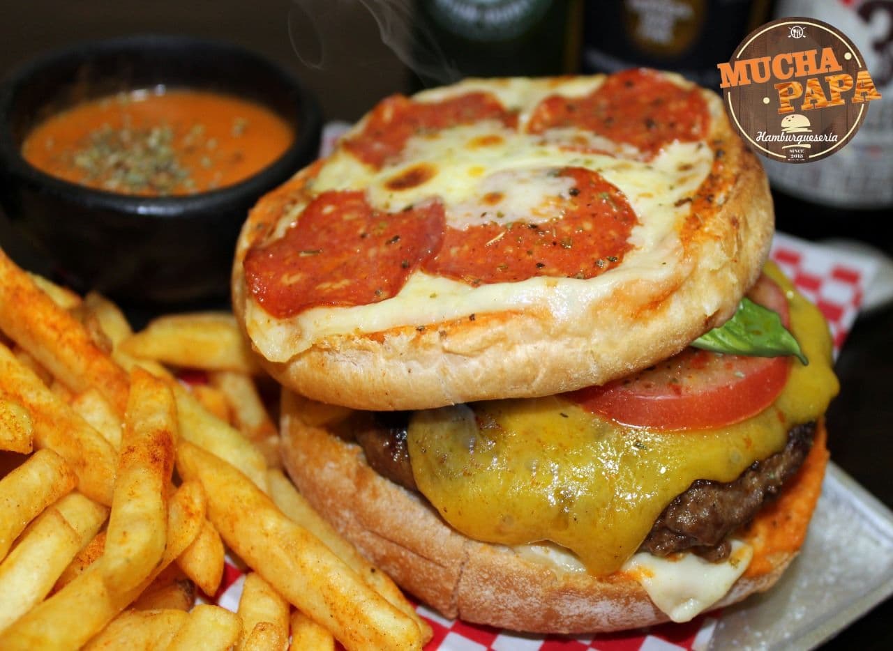 Burger Pizza Pepperoni.