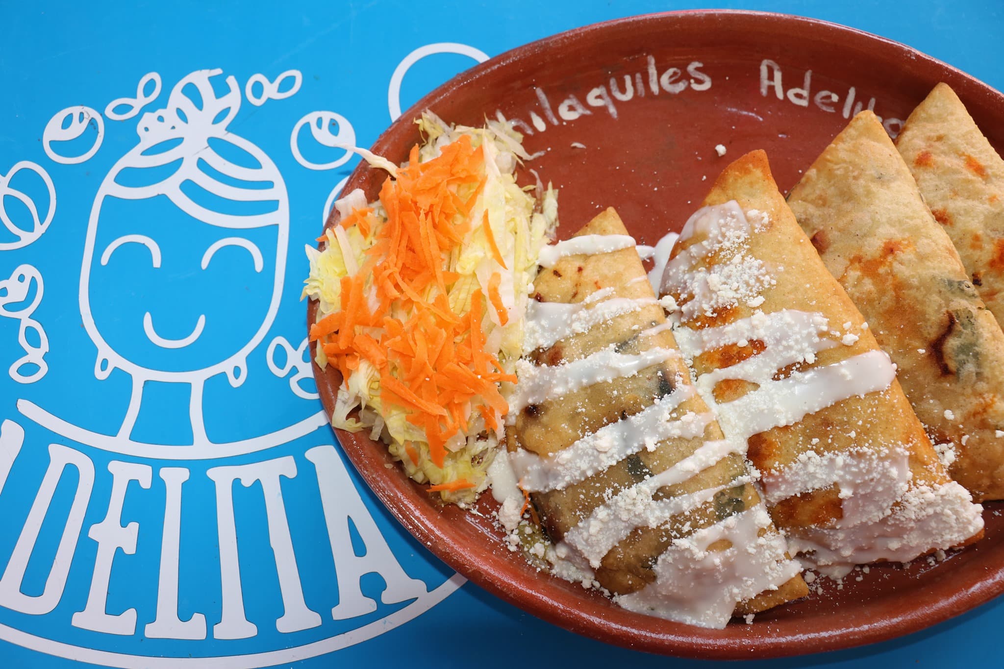 Combo Empanadas de chipilín con guiso + Bebida