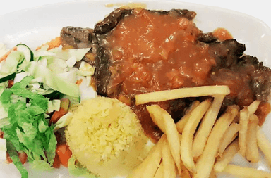 Bistec Lomo en Salsa de Tomate