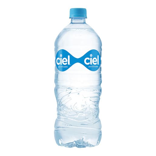 Agua embotellada natural