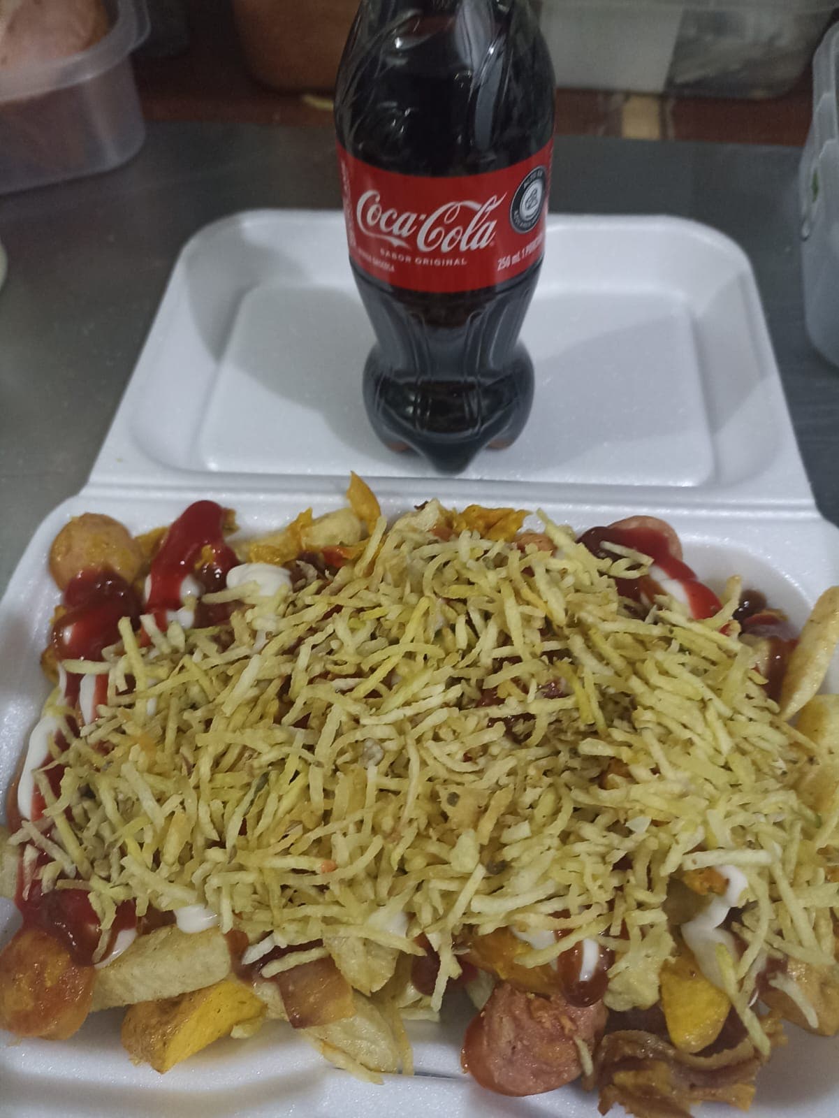 Combo 5 - Salchipapas Clásica con Coca Cola