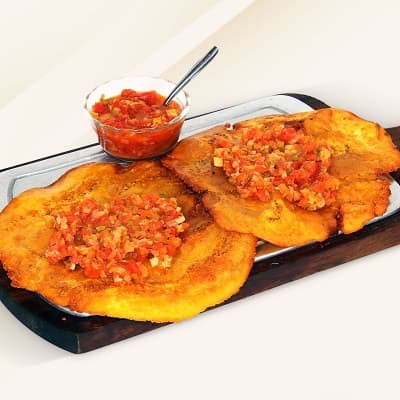 Santo Tostones con Hogao