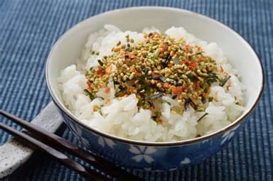 Arroz al Vapor con Furikake