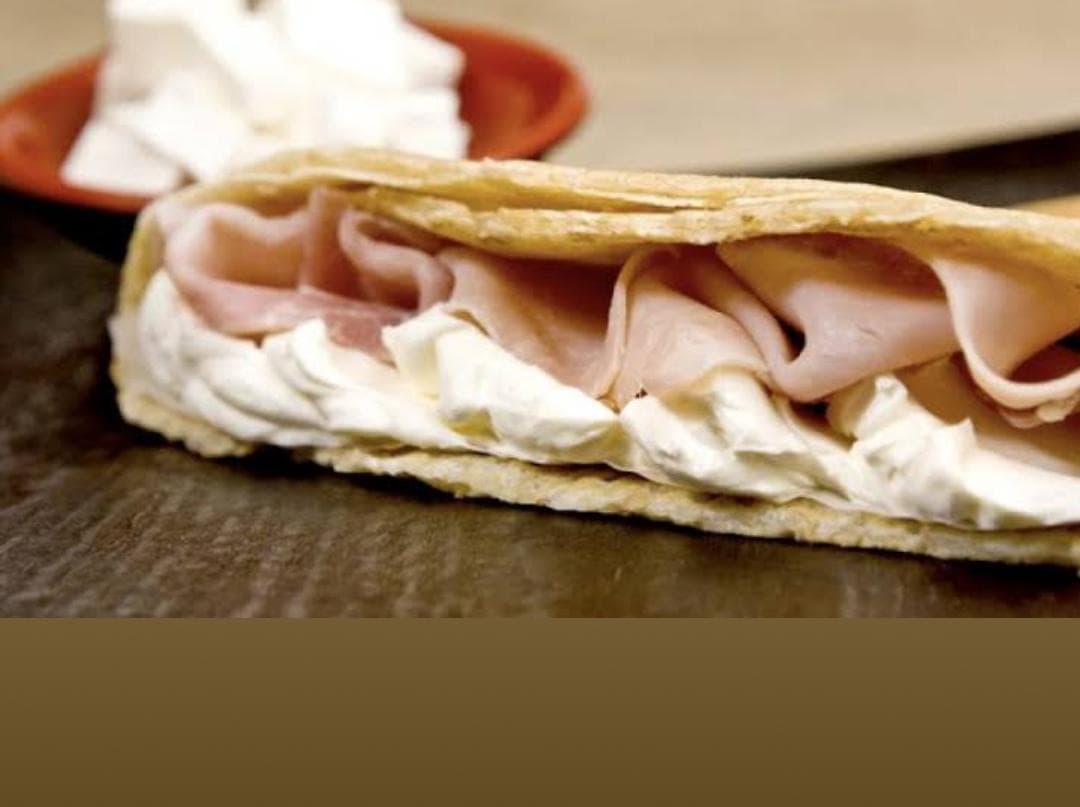 Crepa Jamón, Philadelphia y Queso Oaxaca