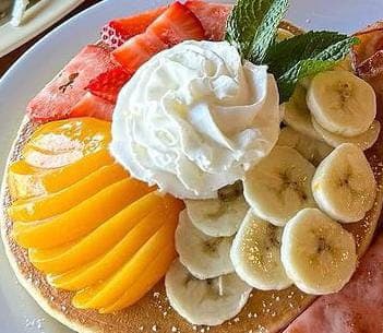 Pancakes Integrales con Fruta