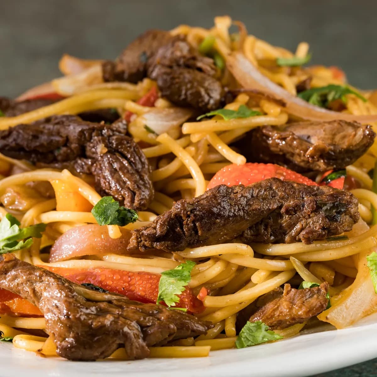 Tallarín Saltado con Carne