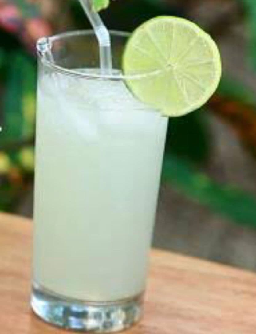 Agua de Limón