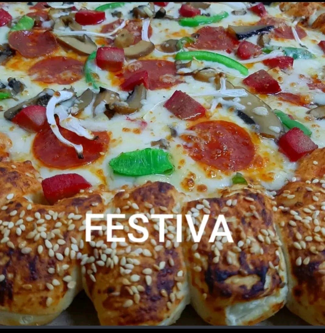 Pizza Festiva Mediana Orilla de Queso