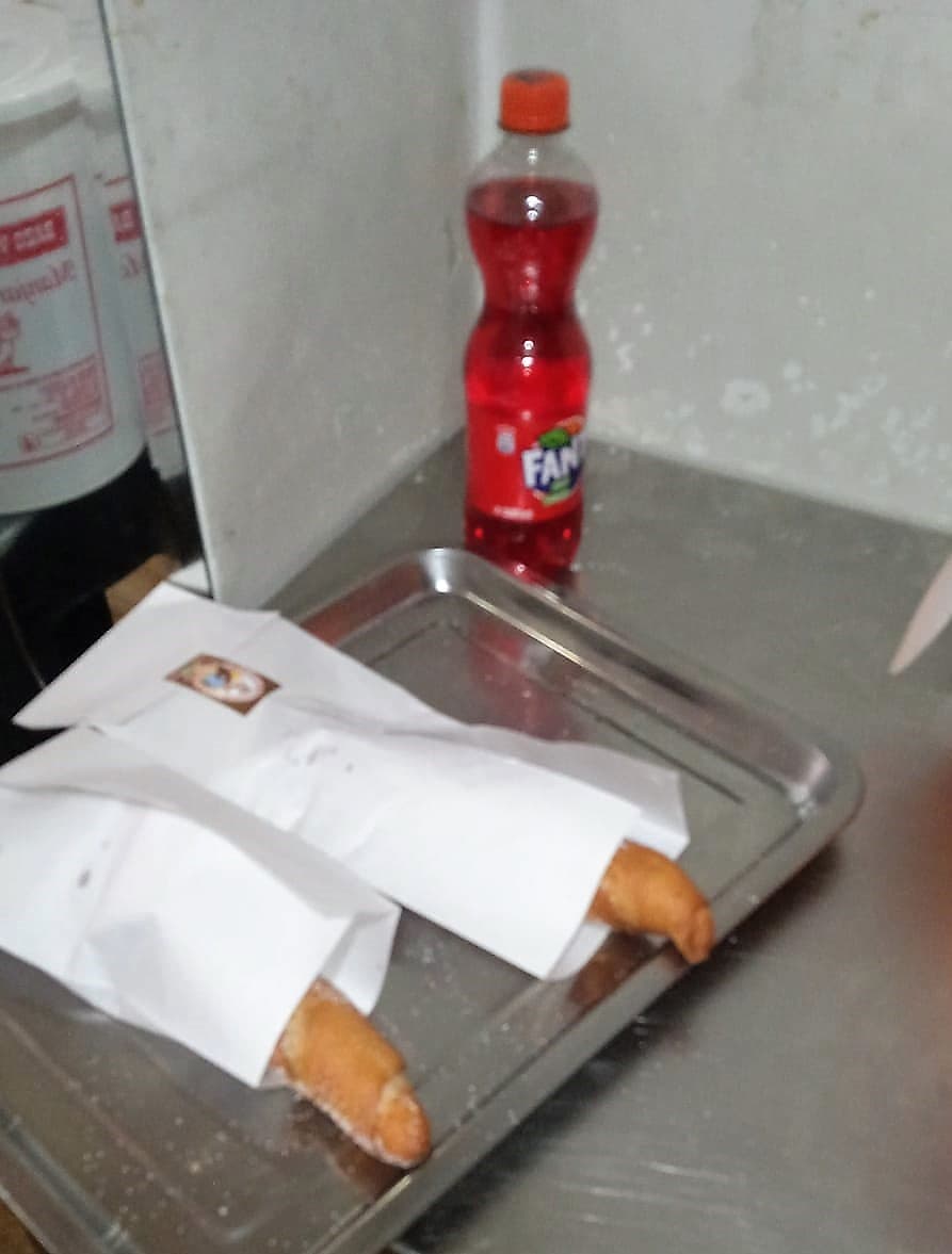 2 Churros Crema Pastelera más Gaseosa 500 Ml