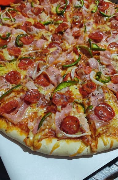 Pizza la Parlanchín Mediana