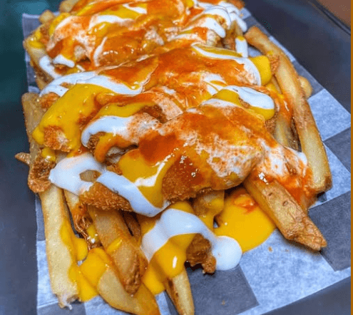 Papas con Tenders de Pollo y Queso