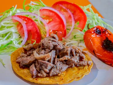 Tostada Bistec