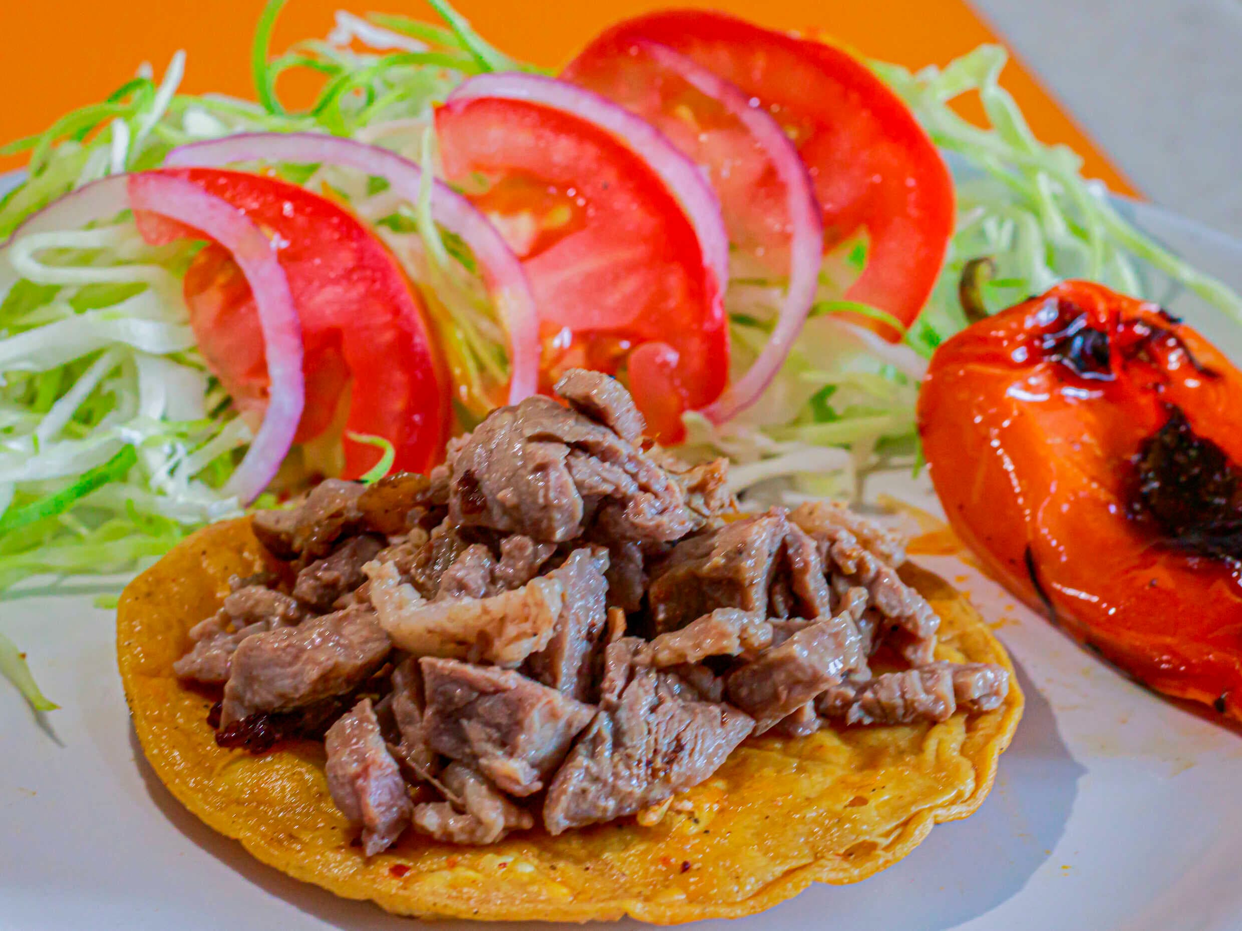 Tostada Bistec