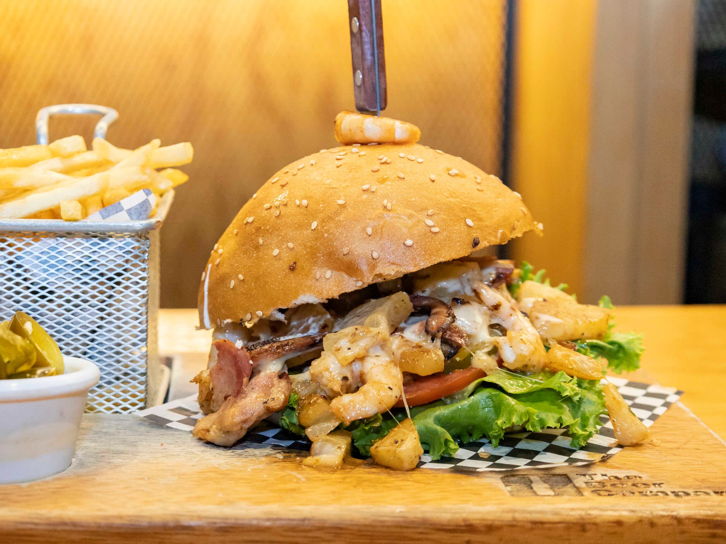 Hamburguesa Camarón y Pulpo