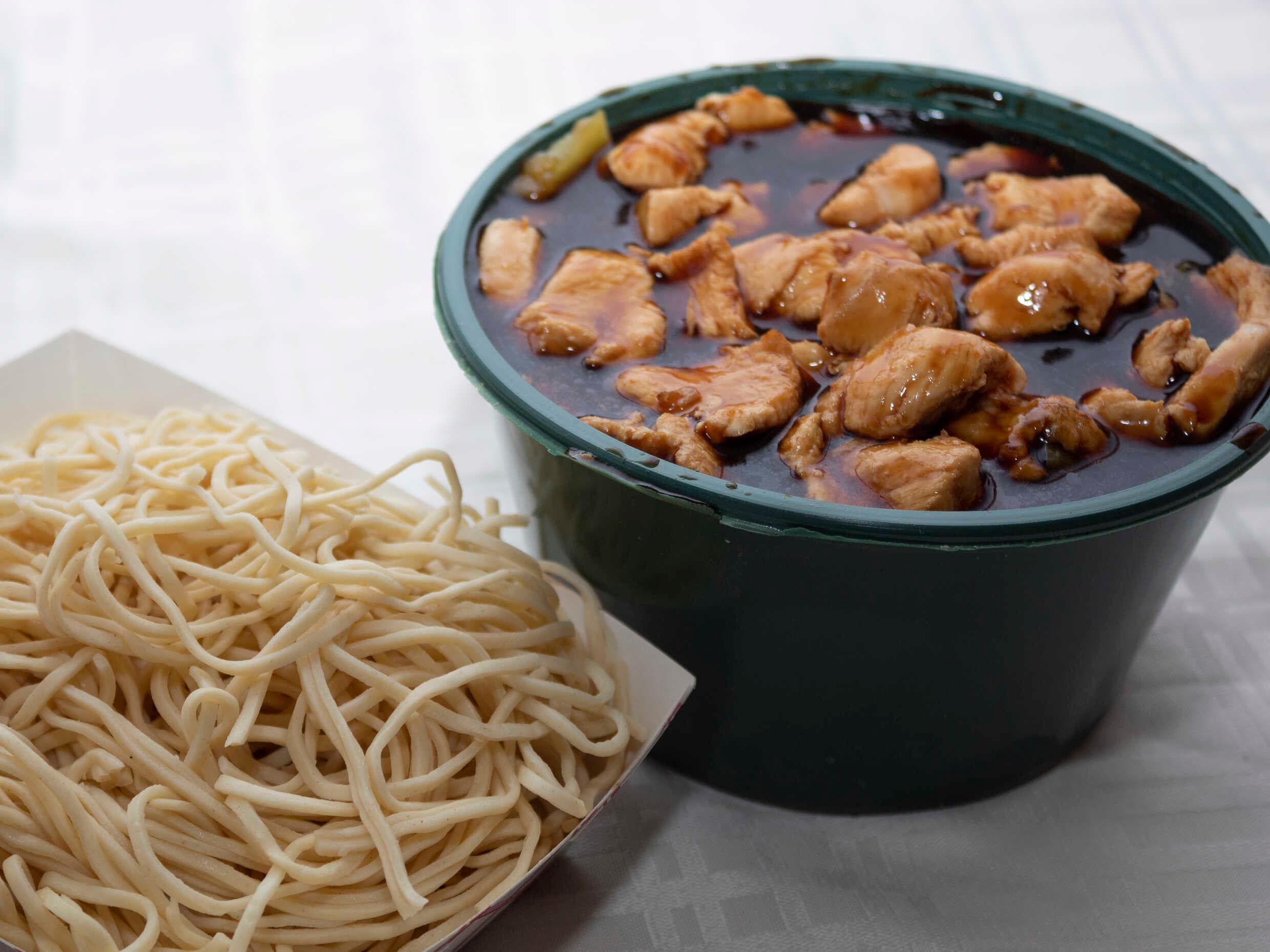 Entero Chop Suey de la Casa