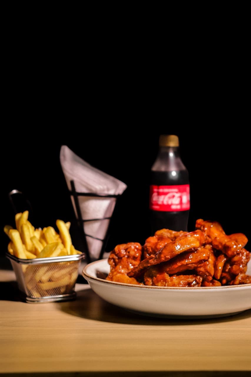 Combo Alitas X 6 y Papas a la Francesa + Gaseosa
