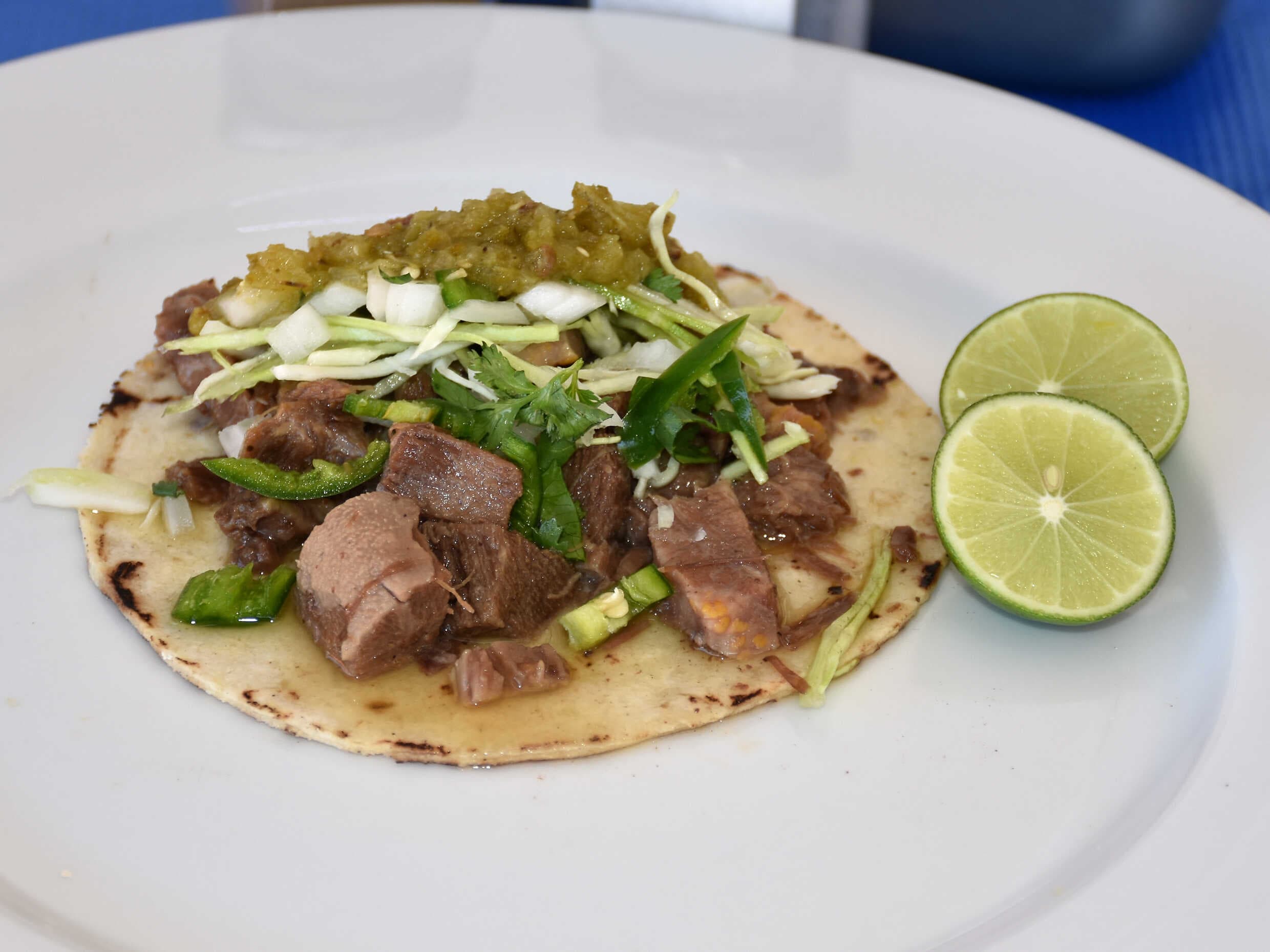 Taco de Carne Adobada