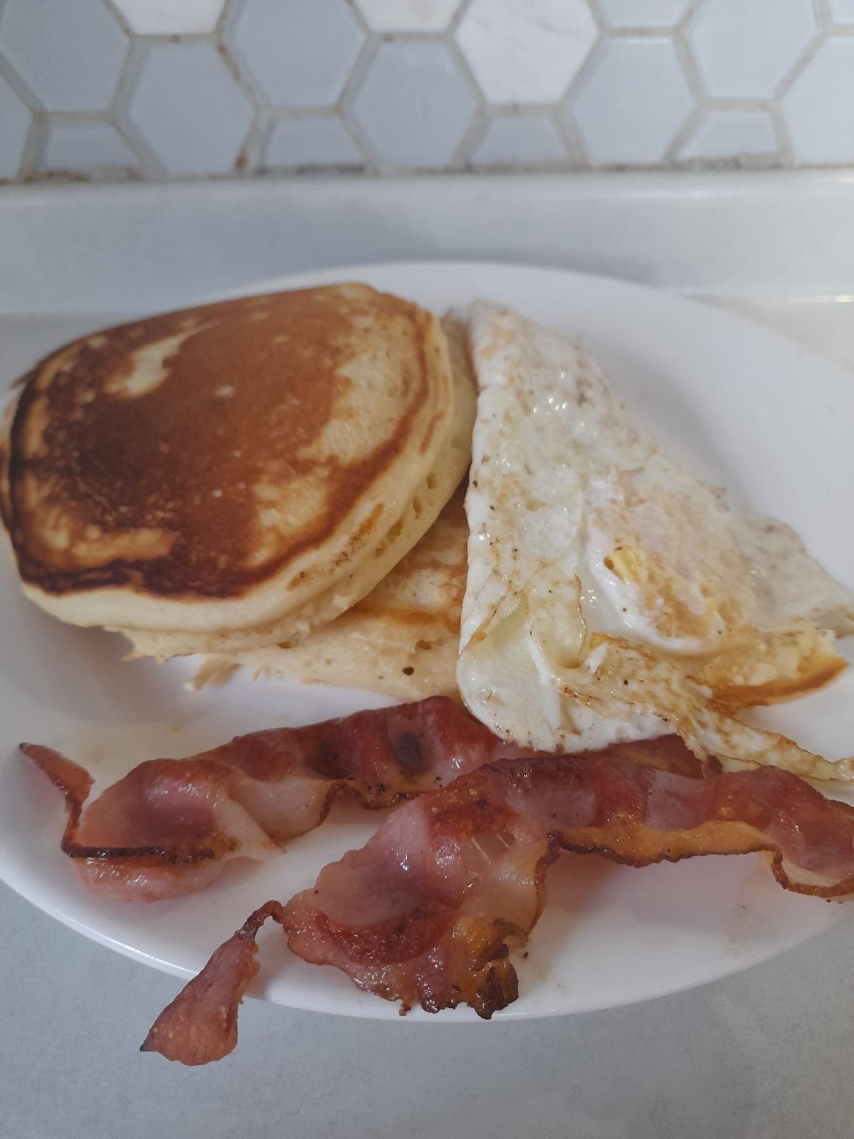 Combo Desayuno Americano + Club Sandwich de Jamón