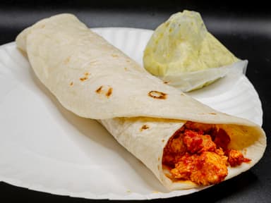 Burrito Huevo en Rojo